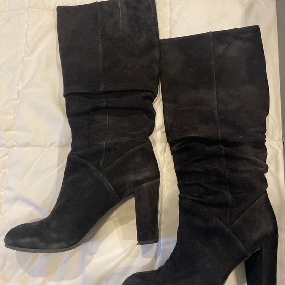 Nine West size 8 suede boots - Picture 1 of 4